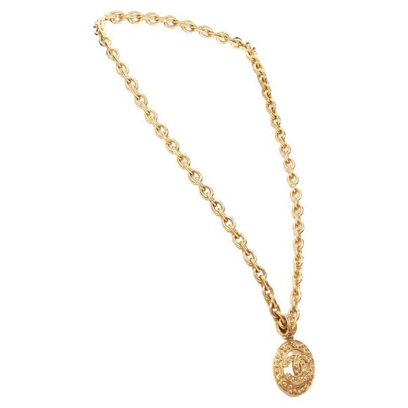 Chanel interlock cc logo coin pendant chain necklace - Picture 3 of 6